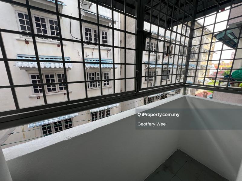 Pangsapuri untuk Disewa di Pangsapuri Bakti oleh Geoffery Wee - Balcony - iProperty.com.my