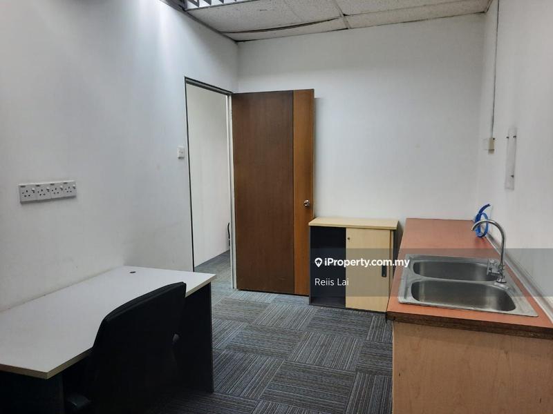 Pejabat untuk Disewa di Seksyen 16, Petaling Jaya oleh Reiis Lai - iProperty.com.my