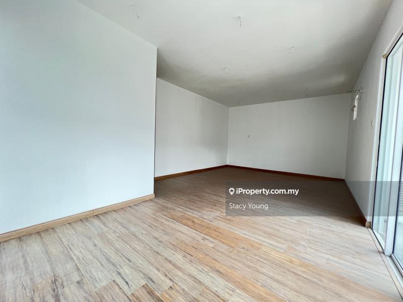 Rumah Berkembar untuk Dijual di Bandar Sungai Long, Cheras oleh Stacy Young - iProperty.com.my