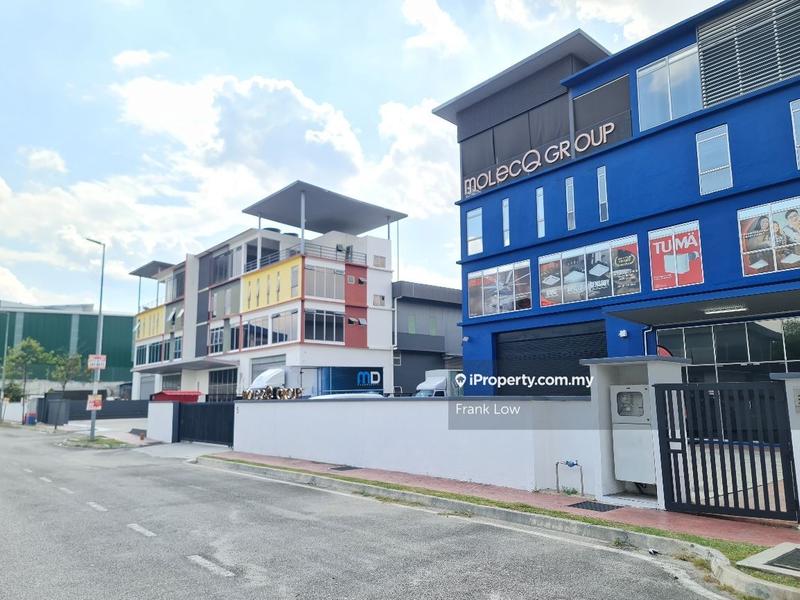 For Rent - INDUSTRI NAUTICAL, 928 CORPORATE PARK, 3.5STY SEMI-D FACTORY WITH LIFT,