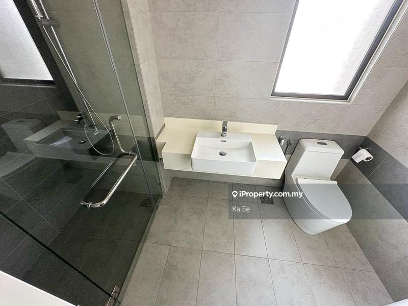 Rumah Berangkai 2 Tingkat untuk Dijual di Hampton Residences Bandar Seri Coalfields, Sungai Buloh oleh Ka Ee - iProperty.com.my