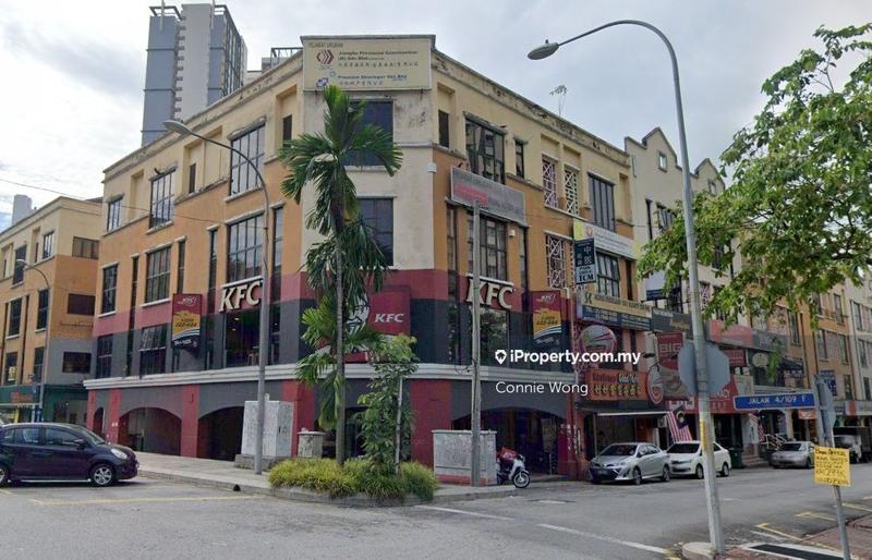Shop / Office untuk Disewa di Taman Danau Desa, Taman Desa oleh Connie Wong - iProperty.com.my
