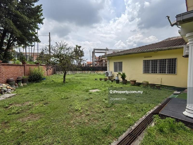 Bungalow House for Sale in Sea Park, Petaling Jaya by Jayden Ho - iProperty.com.my