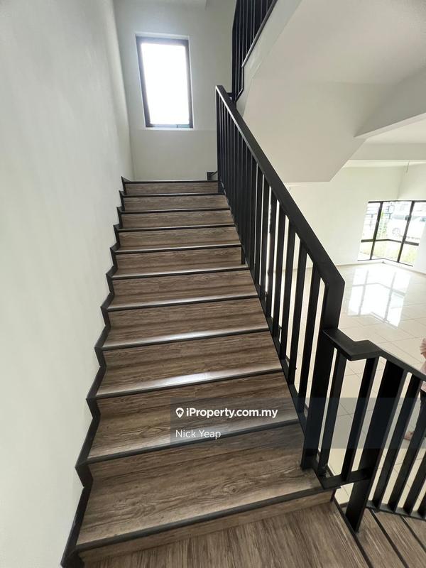 Rumah Berkembar untuk Dijual di Taman Villa Perdana, Kajang oleh Nick Yeap - iProperty.com.my