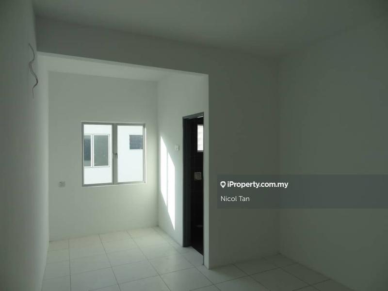 Rumah Teres 2-Tingkat untuk Dijual di Bandar Cassia Barat, Batu Kawan oleh Nicol Tan - iProperty.com.my