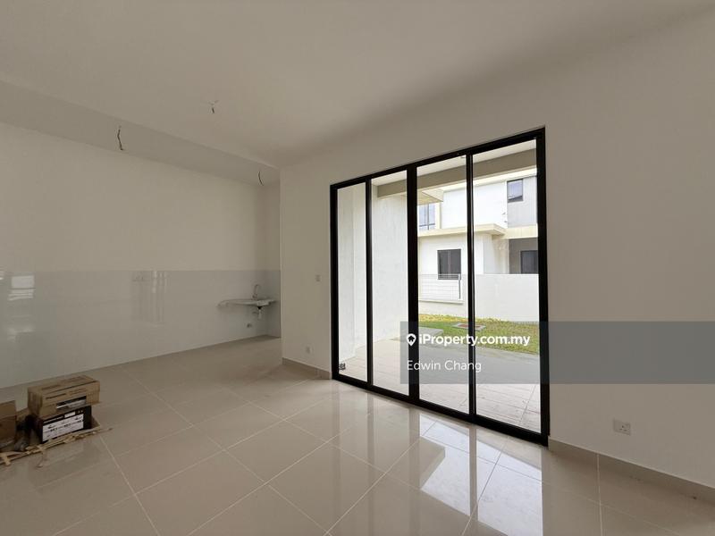 Rumah Berkembar untuk Dijual di Bandar Kinrara Seksyen 1, Bandar Kinrara oleh Edwin Chang - iProperty.com.my