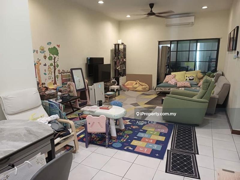 Townhouse for Sale in Sunway Damansara, Kota Damansara by Angie Chai - iProperty.com.my