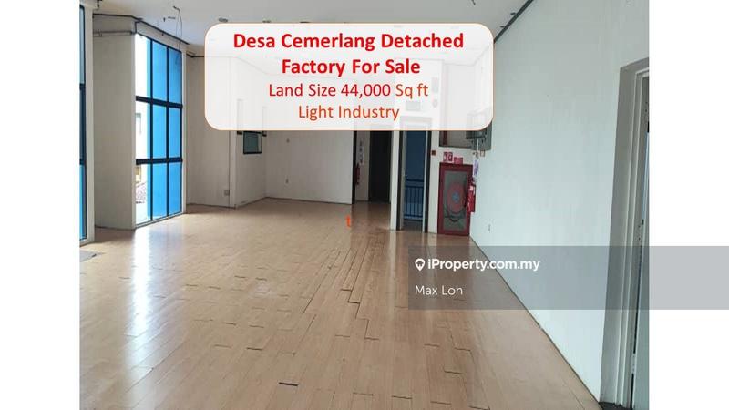 For Sale - Desa Cemerlang, Detached Factory, Land 44k Sqf
