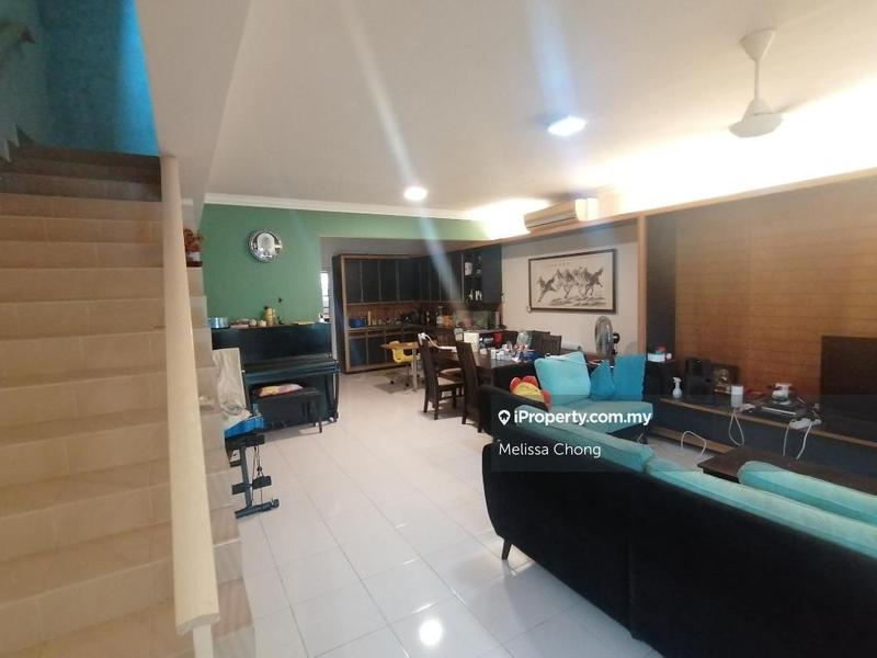 Rumah Teres 2.5-Tingkat untuk Dijual di Taman Bukit Serdang, Seri Kembangan oleh Melissa Chong - iProperty.com.my