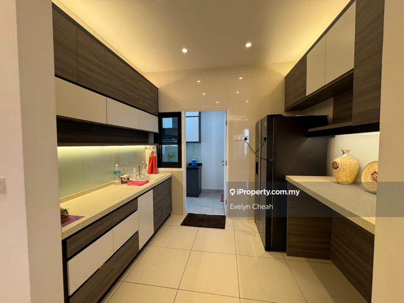 For Sale - Sky Condominium (Skyz Residence)