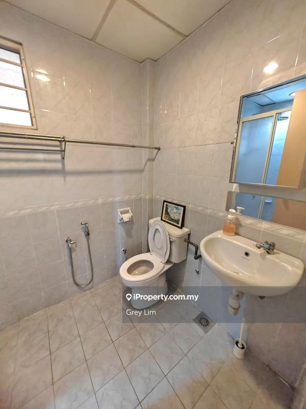 For Sale - Paradesa Tropika II