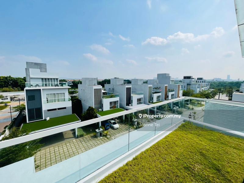 Bungalow House for Sale in Lakefront Villa, Cyberjaya by Joanne Tei - iProperty.com.my