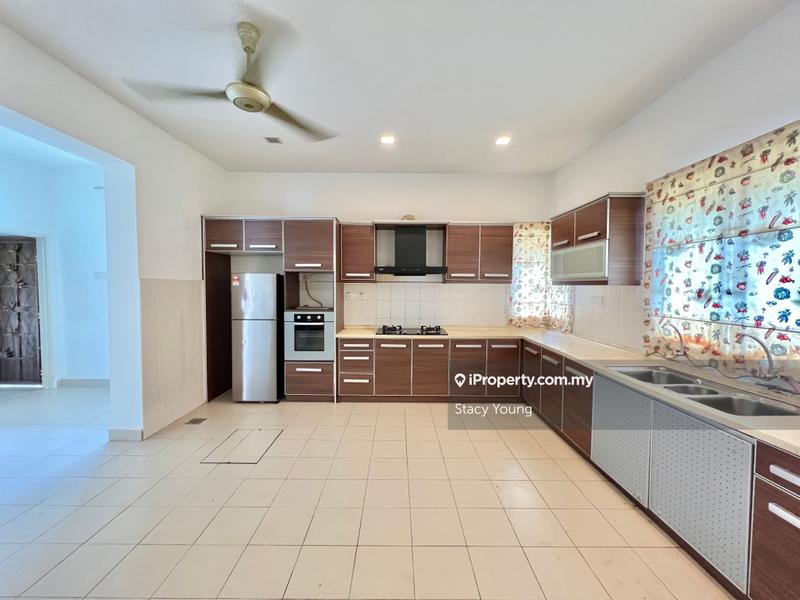 Rumah Berkembar untuk Dijual di Batu 9, Cheras oleh Stacy Young - iProperty.com.my