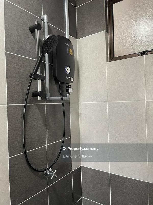 Service Residence for Sale in V-Residensi 5 by Edmund CHLeow - iProperty.com.my