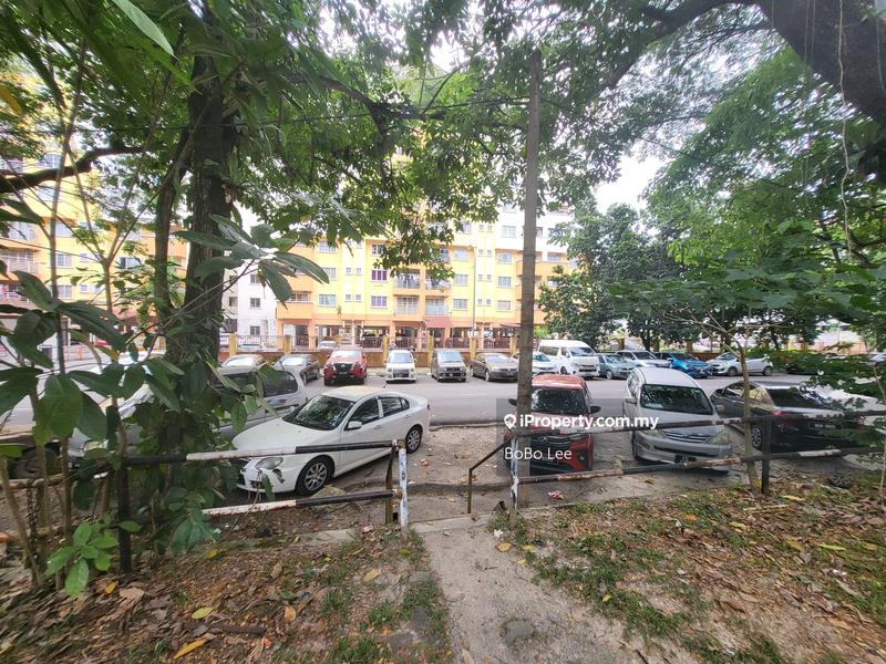 Shop for Sale in Serdang, Seri Kembangan by BoBo Lee - iProperty.com.my