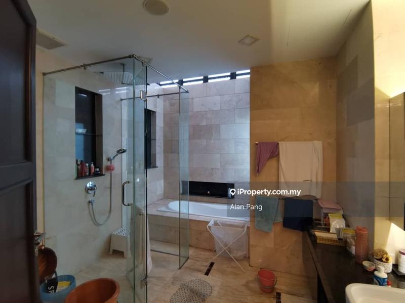 Bungalow House for Sale in Bukit Gita Bayu, Seri Kembangan by Alan Pang - iProperty.com.my