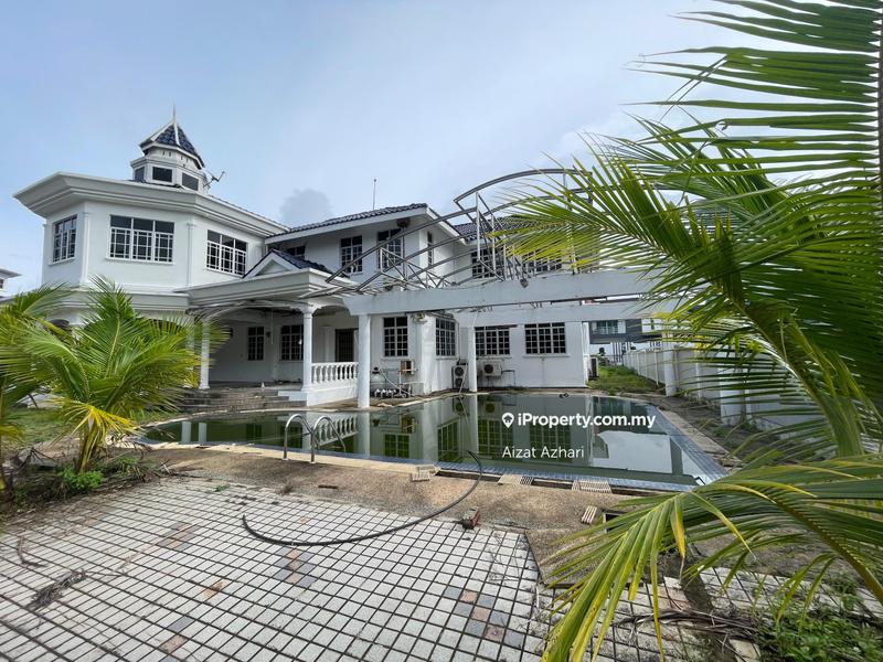 Bungalow House for Sale in Biggest Bangalow Terengganu Ibai Golf Country Club, Kuala Ibai by Aizat Azhari - iProperty.com.my