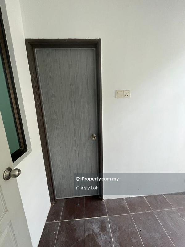 Rumah Teres 2-Tingkat untuk Dijual di Jalan Nada Alam, Mantin oleh Christy Loh - iProperty.com.my