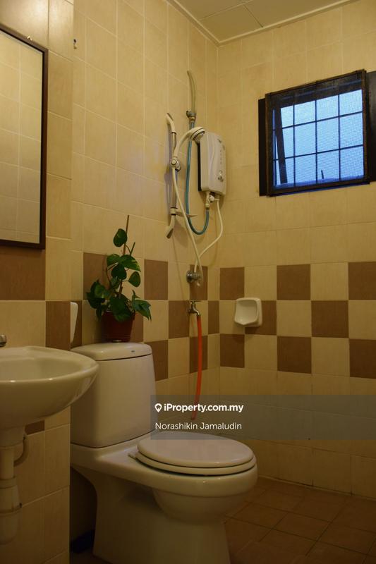 Townhouse for Sale in Kayu Ara, Selangor by Norashikin Jamaludin - iProperty.com.my