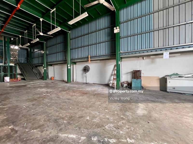 For Rent - 2 Storey Warehouse with Cargo Lift Kg Baru Ampang