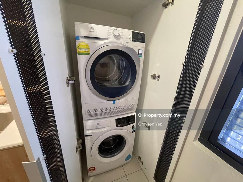 Kediaman Servis untuk Dijual di Millerz Square Serviced Residence oleh Greyson Yap - iProperty.com.my