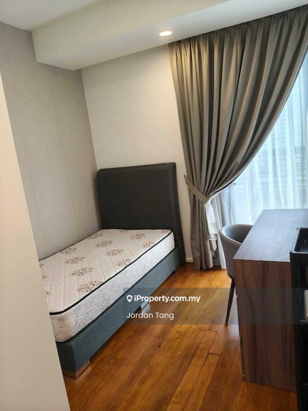 Kediaman Servis untuk Disewa di Arcoris Residences oleh Jordan Tang - Bedroom - iProperty.com.my