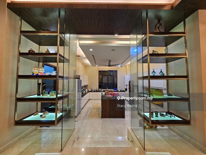 Bungalow House for Sale in Taman Bukit Serdang, Seri Kembangan by Stacy Young - iProperty.com.my