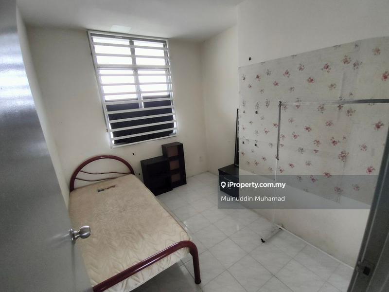 Rumah Berangkai 2 Tingkat untuk Dijual di Taman Iskandar Perdana, Seri Iskandar oleh Muinuddin Muhamad - iProperty.com.my