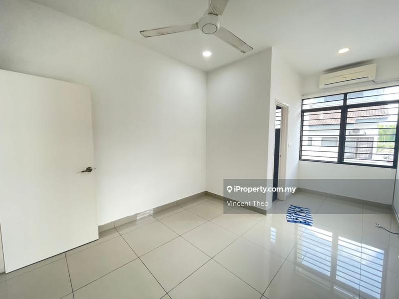 2-storey Terraced House for Sale in Bandar Country Homes, Rawang by Vincent Theo - iProperty.com.my
