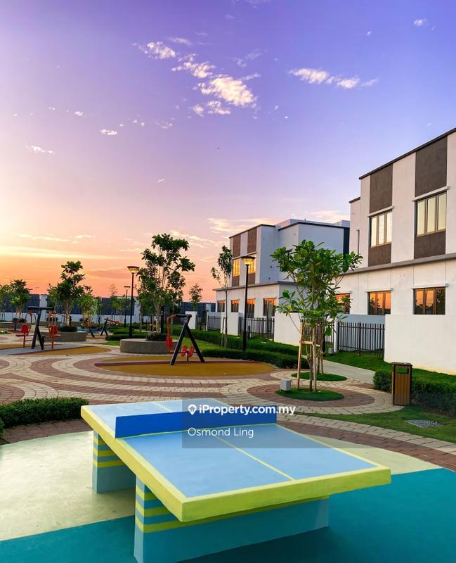 Rumah Berangkai 2 Tingkat untuk Dijual di Bandar Baru Enstek, Bandar Enstek oleh Osmond Ling - iProperty.com.my