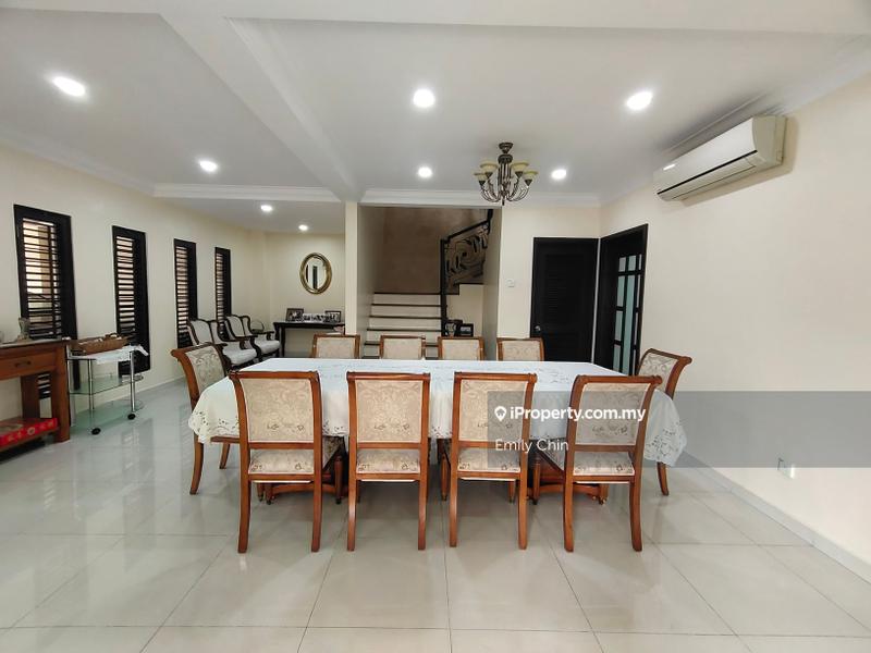 Rumah Berkembar untuk Dijual di Kelana Jaya, Petaling Jaya oleh Emily Chin - iProperty.com.my