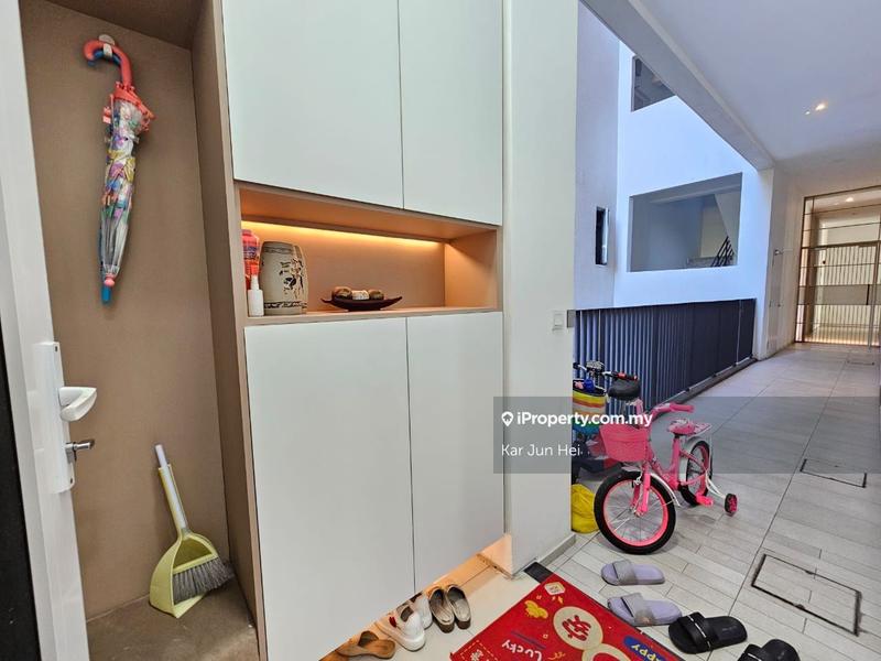 For Sale - Emerald Hill