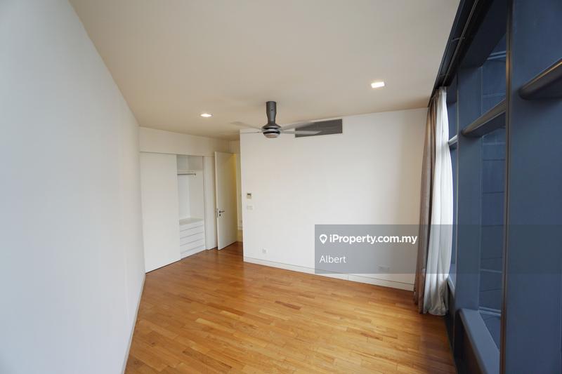 For Sale - Condominium @ The Troika