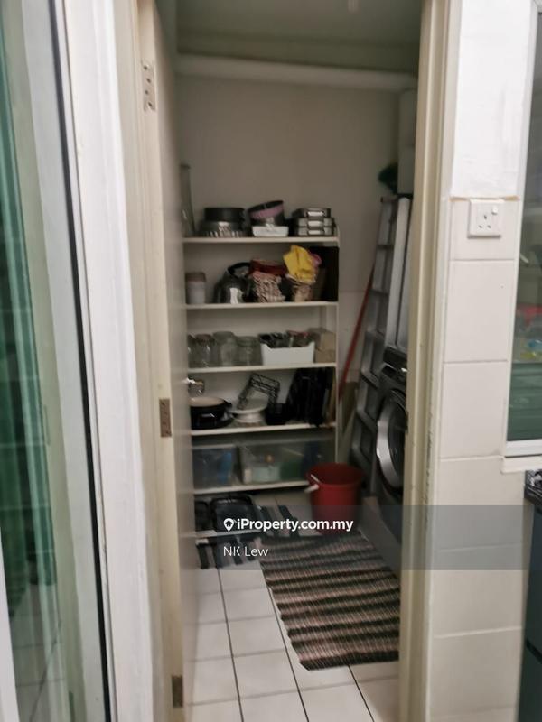 Kondominium untuk Dijual di Bayan Villa, Seri Kembangan oleh NK Lew - iProperty.com.my