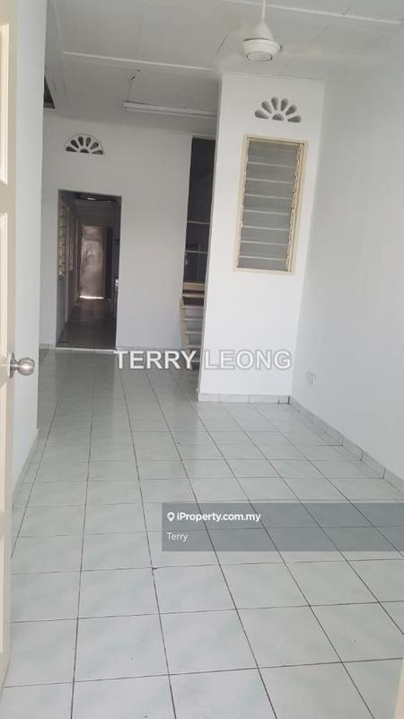 Rumah Teres 1-Tingkat untuk Dijual di Seksyen 8, Petaling Jaya oleh Terry - iProperty.com.my