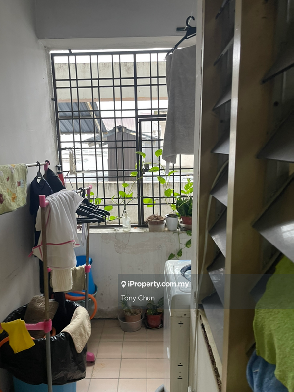 Service Residence for Sale in Villa Mutiara @ Mutiara Kompleks by Tony Chun - iProperty.com.my