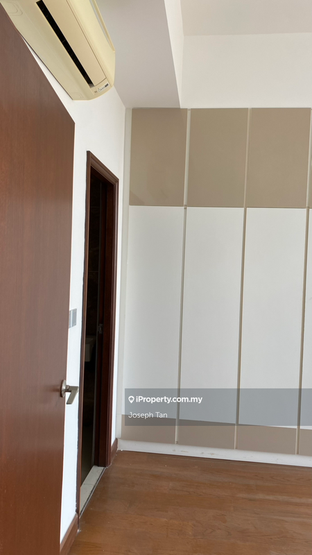 For Sale - Paragon Residences @ Straits View