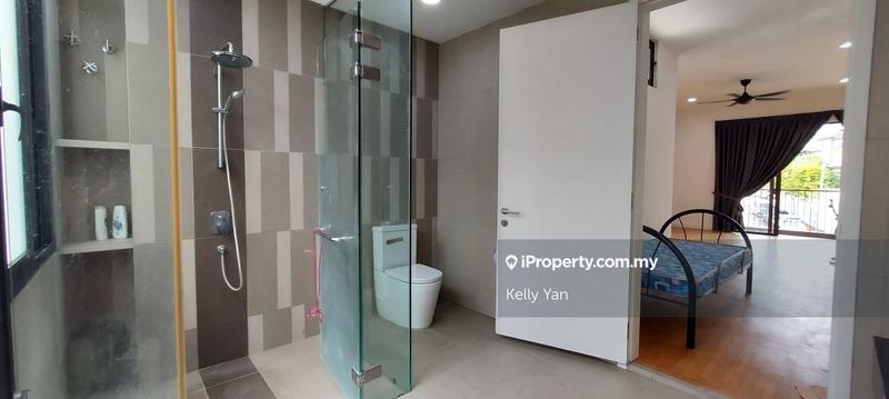 Rumah Berkembar untuk Dijual di Bandar Sungai Long, Selangor oleh Kelly Yan Kai Lit - iProperty.com.my