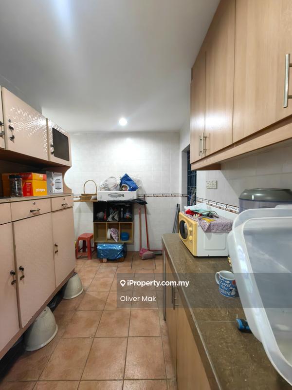 Terraced House for Sale in Bandar Puteri Klang, Klang by Oliver Mak - Kitchen - iProperty.com.my