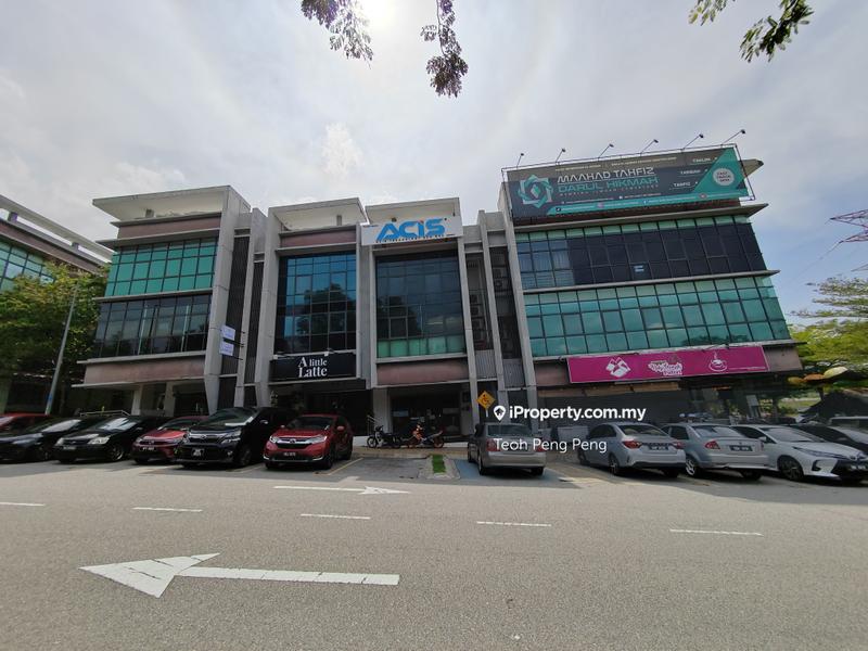 For Sale - Freehold & High Demand commercial area of Denai Alam