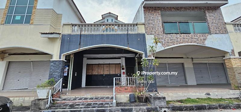 For Sale - Marina Avenue, Marina Island Lumut Perak