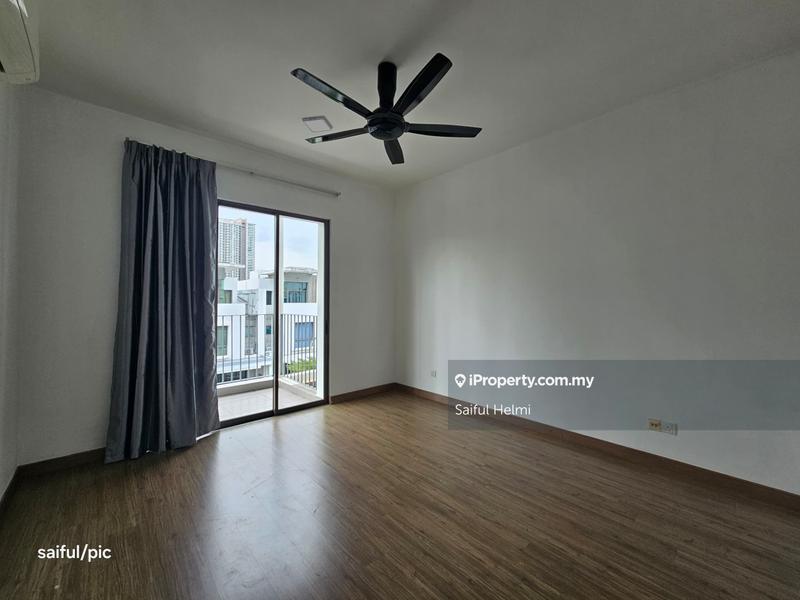 Rumah Teres 3-Tingkat untuk Dijual di Cyber 11, Cyberjaya oleh Saiful Helmi - iProperty.com.my