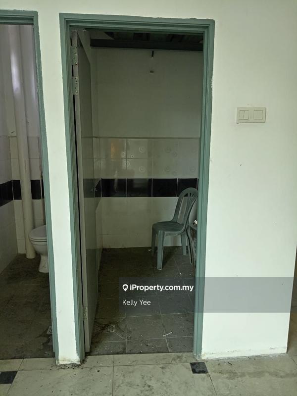 Kedai untuk Dijual di 3 Storey Endlot Shoplot @ Taman Seluang for Sale, Kulim oleh Kelly Yee - iProperty.com.my