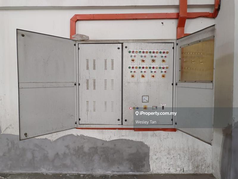 Kilang Terpisah untuk Dijual di Merlimau Huge Factory and Warehouse For Sale, Merlimau oleh Wesley Tan - iProperty.com.my