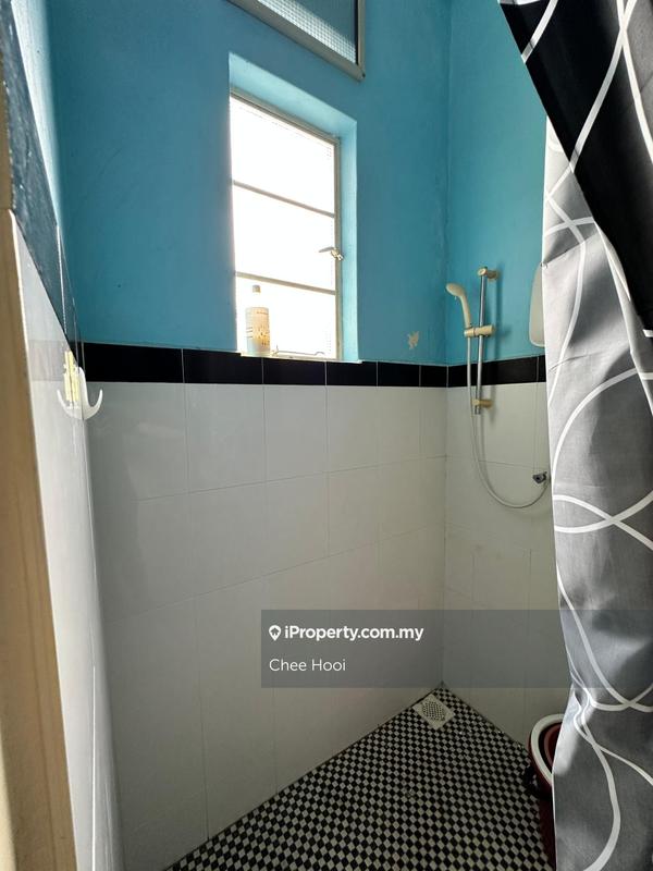 Kedai untuk Dijual di georgetown, George Town oleh Chee Hooi - iProperty.com.my