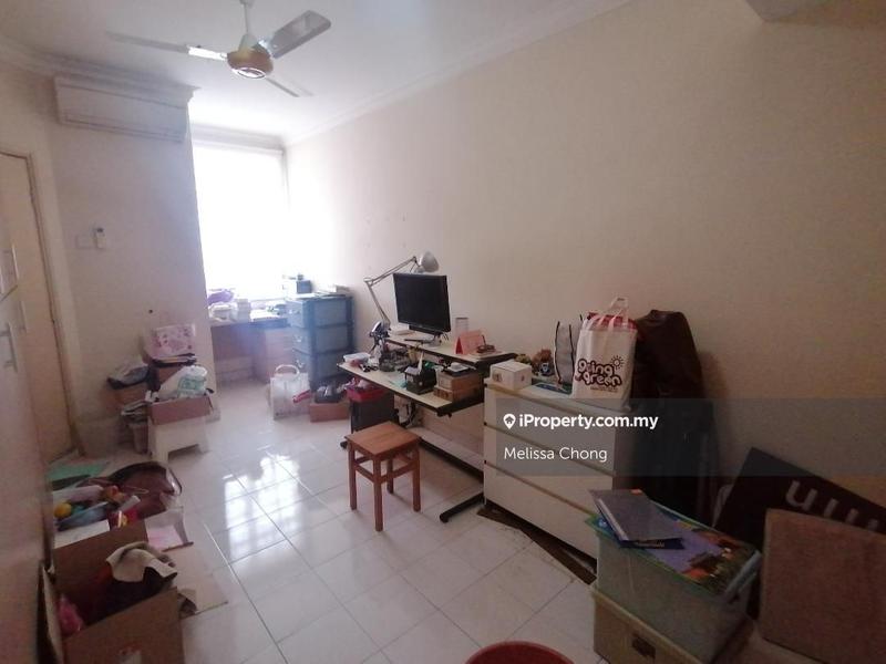 Rumah Teres 2.5-Tingkat untuk Dijual di Taman Bukit Serdang, Seri Kembangan oleh Melissa Chong - iProperty.com.my