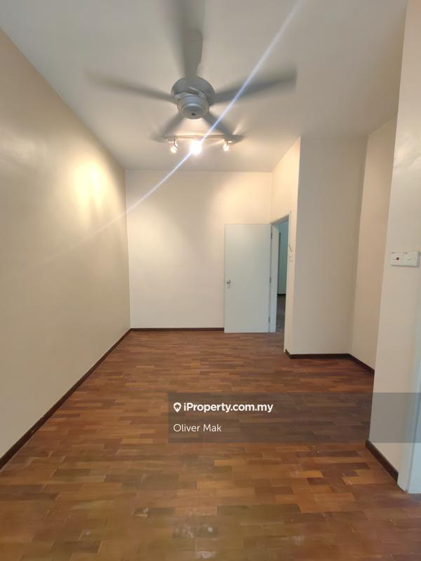 3-storey Terraced House for Sale in Taman Esplanad, Bukit Jalil by Oliver Mak - iProperty.com.my