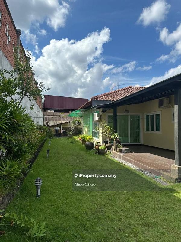 Banglo untuk Dijual di Taman Sunrise, Kluang oleh Alice Choo - iProperty.com.my
