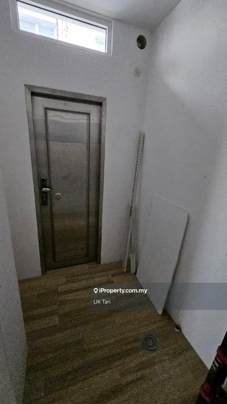Rumah Teres untuk Dijual di qi6mk, Telok Panglima Garang oleh UK Tan - iProperty.com.my