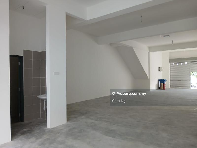 Kedai untuk Disewa di Alam Suria, Puncak Alam oleh Chris Ng - iProperty.com.my
